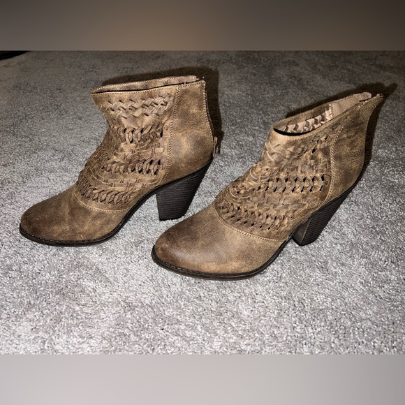 Fergalicious Wanderer Women's Boot - Picture 3 of 8